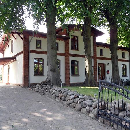 Komfortable Ferienwohnung "Vier Linden", Ruhige Doerfliche Lage, 20 Min Zur Kueste Kirch Mulsow Exterior photo